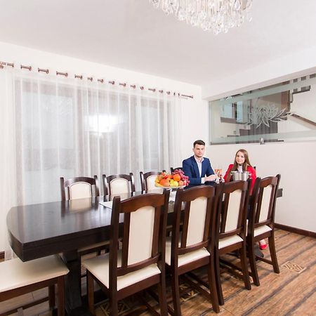 ホテル Pensiunea Ursa Bistrita Bargaului エクステリア 写真